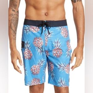 Rip Curl Men’s 38 Caicos Boardshort Blue Pinapple Swim Trunks Pocket 8.5” Inseam